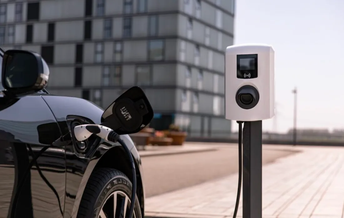 Borne de recharge pour véhicule électrique — SmartSun